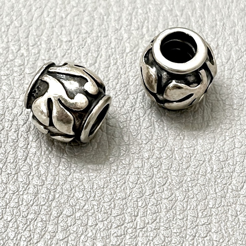 2 Pandora silver leaf charms